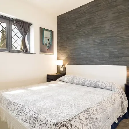 فيلة Oliva Aci Catena